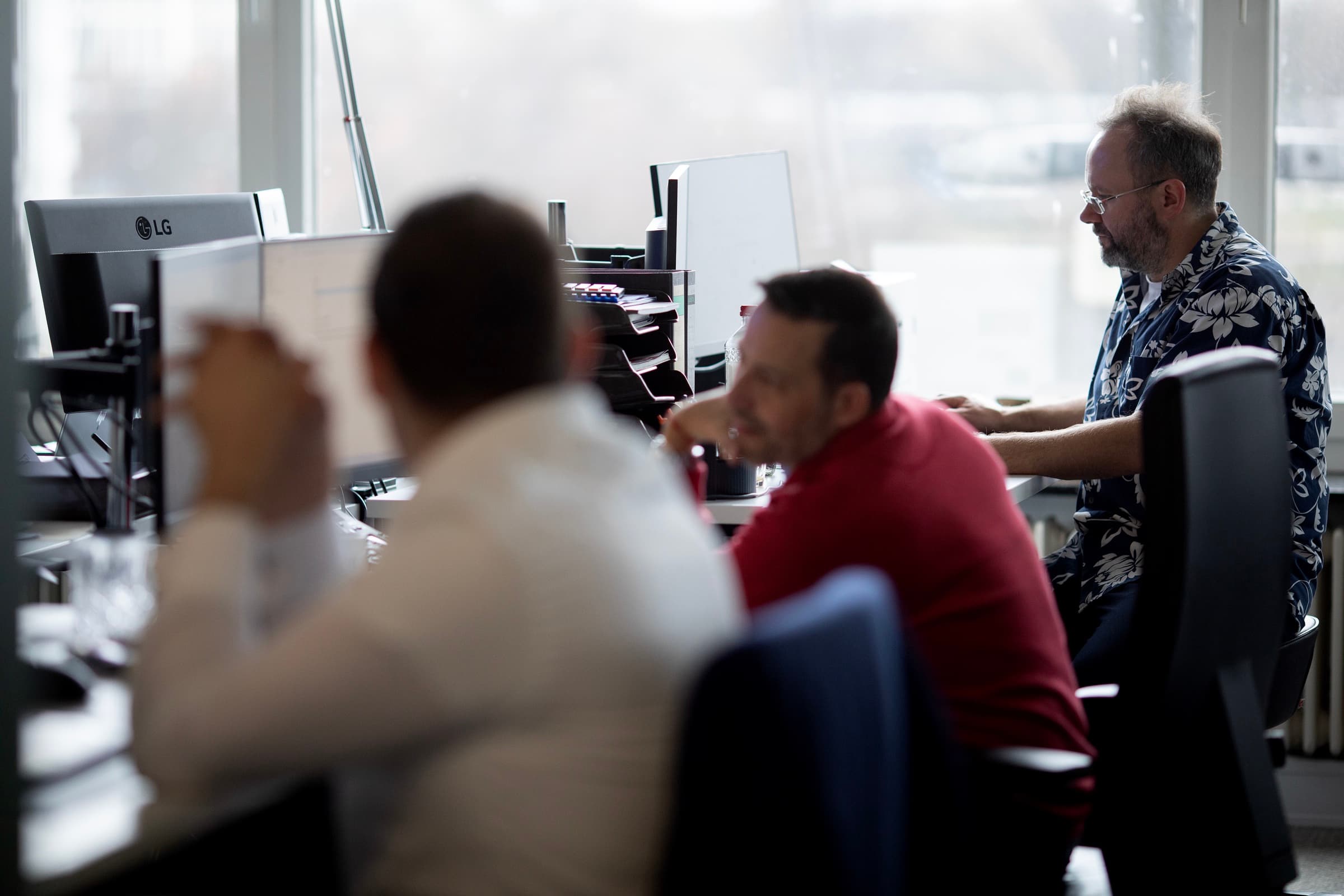 SELECT colleagues at the Hamburg trading floor